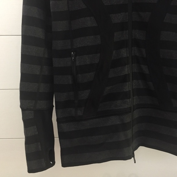 🛑 SOLD LULULEMON In Stride Zip Up Jacket - Picture 7 of 16